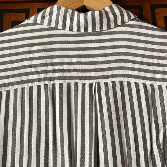 Ruby Rd. Long sleeve button down shirt, Size XL, Black and white stripe - Picture 12 of 12